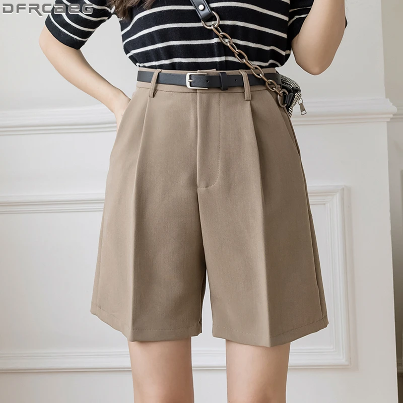 New Casual Summer Bermuda Shorts For Women Vintage Free Belt High Waist Shorts Feminino Boyfriend Loose Wide Leg Short Pants 
New Casual Summer Bermuda Shorts For Women Vintage Free Belt High Waist Shorts Feminino Boyfriend Loose Wide Leg Short Pants