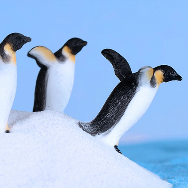 1PC Snowflake Ornaments Creativity Resin Penguin Ornaments Good-looking Handicraft Ornaments Lovely Fashion Home Decoration
1PC Snowflake Ornaments Creativity Resin Penguin Ornaments Good-looking Handicraft Ornaments Lovely Fashion Home Decoration