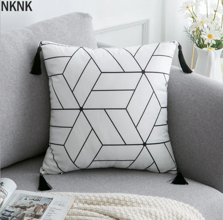 Black White Velvet pillowcase cushion pillow sham with Tassels Geometric Decorative Pillow ( not include pillow core ) 45x45CM
Black White Velvet pillowcase cushion pillow sham with Tassels Geometric Decorative Pillow ( not include pillow core ) 45x45CM