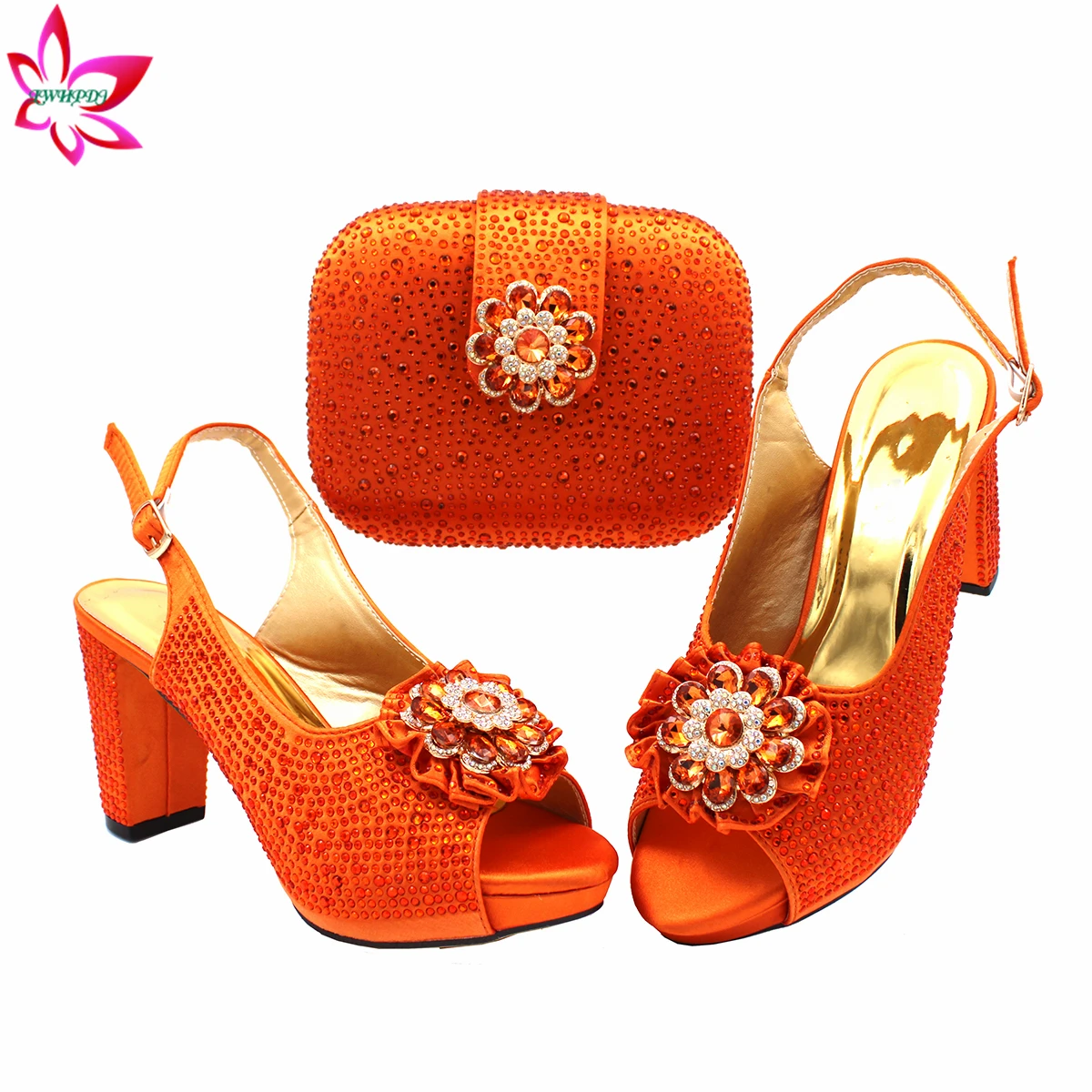 Newest Italian Design Shoes Matching Bag Set in Orange Color Nigerian Women Pumps with Shinning Crystal for Christmas Party
Newest Italian Design Shoes Matching Bag Set in Orange Color Nigerian Women Pumps with Shinning Crystal for Christmas Party