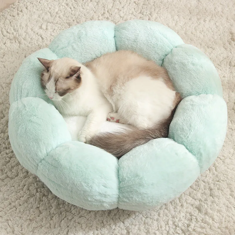Flower Shape Cat Bed Short Plush Dog Bed Kennel Soft Cat Sleeping Mat Winter Warm Puppy Cushion Sofa Portable Dog Supplies
Flower Shape Cat Bed Short Plush Dog Bed Kennel Soft Cat Sleeping Mat Winter Warm Puppy Cushion Sofa Portable Dog Supplies