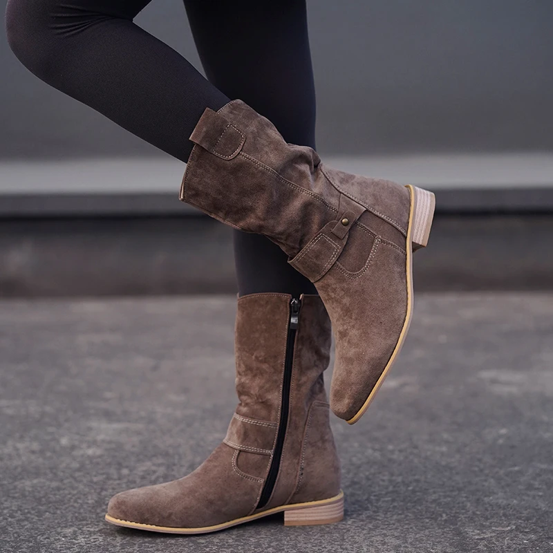 Winter Warm Women Boots Zipper Shoes for Women 2021 Suede Boot Buckle Vintage Lady Mid-Calf Boot Thick Low Heel Zapatillas Mujer
Winter Warm Women Boots Zipper Shoes for Women 2021 Suede Boot Buckle Vintage Lady Mid-Calf Boot Thick Low Heel Zapatillas Mujer