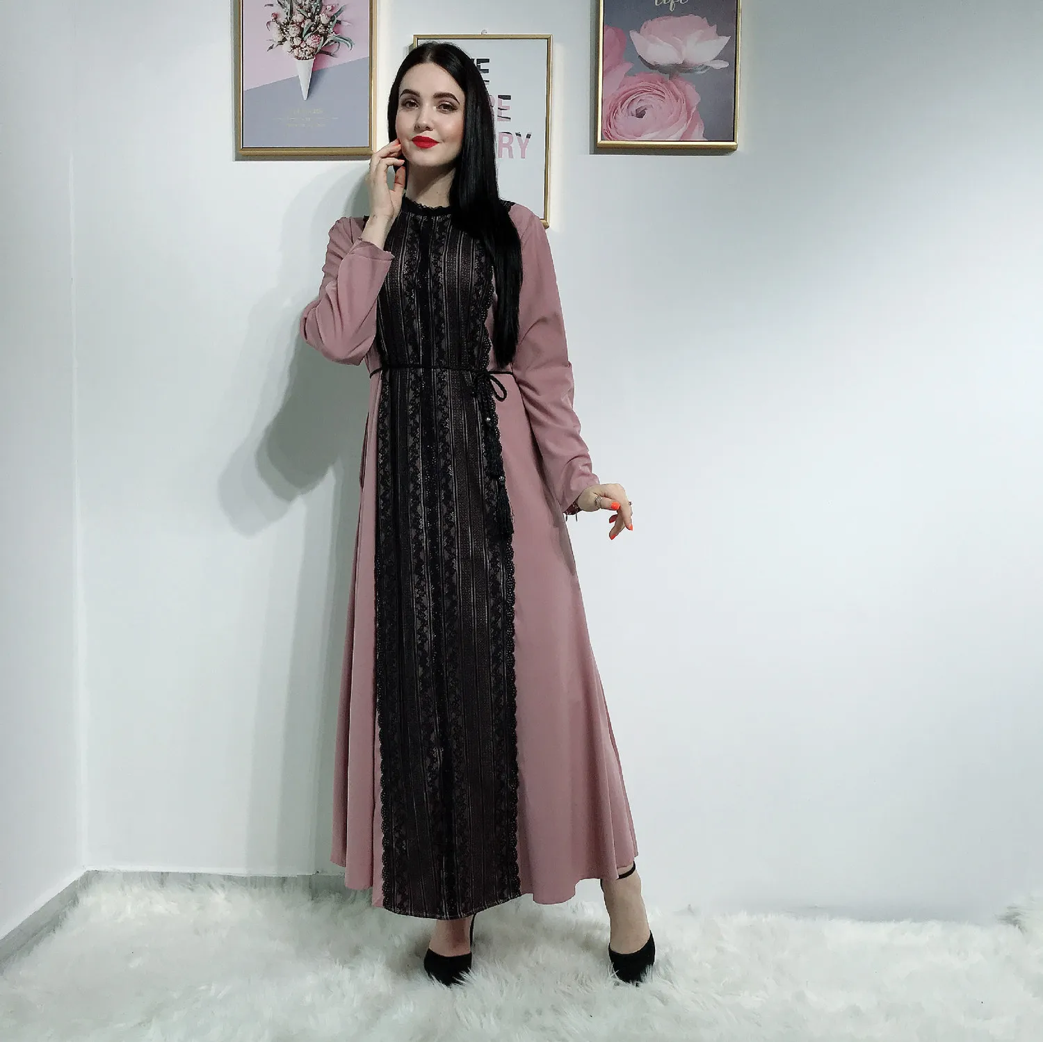 Elegnat Muslim Abaya Lace Maxi Dress Cardigan Long Robe Gowns Kimono Ramadan Eid Islamic Prayer Clothing Worship Service
Elegnat Muslim Abaya Lace Maxi Dress Cardigan Long Robe Gowns Kimono Ramadan Eid Islamic Prayer Clothing Worship Service