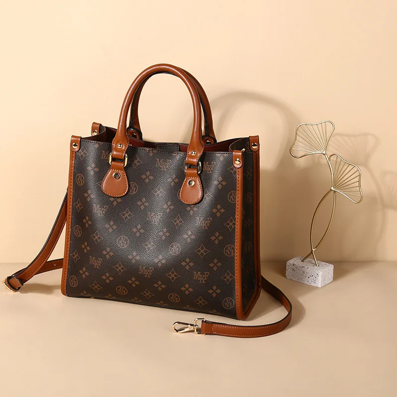 High-quality Leather New Fashion All-match Tote Bag, New Ladies Retro Printing Shoulder Diagonal Bag Purses and Handbags Gg
High-quality Leather New Fashion All-match Tote Bag, New Ladies Retro Printing Shoulder Diagonal Bag Purses and Handbags Gg