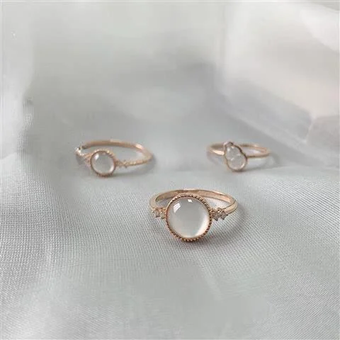 Original new natural high ice chalcedony egg round opening adjustable ring elegant charm creative retro female silver jewelry
Original new natural high ice chalcedony egg round opening adjustable ring elegant charm creative retro female silver jewelry