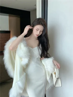 Autumn And Winter New Style Double-Sided Woolen Cloak Coat Winter Dress Ladies Fox Fur Mid-Length Coat White Woolen Jacket
Autumn And Winter New Style Double-Sided Woolen Cloak Coat Winter Dress Ladies Fox Fur Mid-Length Coat White Woolen Jacket