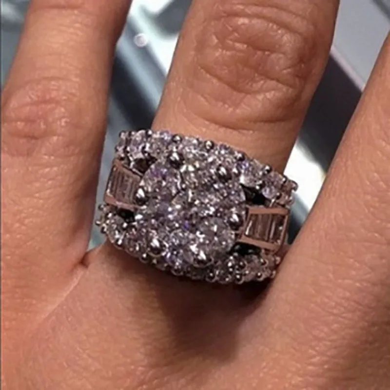 Mifeiya Classic Ring Simple Flower Shape Three Rows of White Crystal Female Ring Fashion Girl Engagement Jewelry Hot Sale
Mifeiya Classic Ring Simple Flower Shape Three Rows of White Crystal Female Ring Fashion Girl Engagement Jewelry Hot Sale