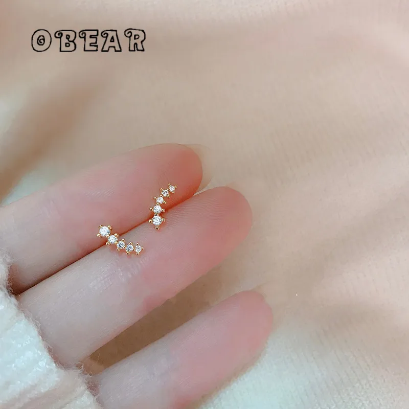 OBEAR Korean Zircon Meteor Arc Stud Earrings Women Exquisite Shiny Small Fresh Wedding Party Jewelry Accessories
OBEAR Korean Zircon Meteor Arc Stud Earrings Women Exquisite Shiny Small Fresh Wedding Party Jewelry Accessories
