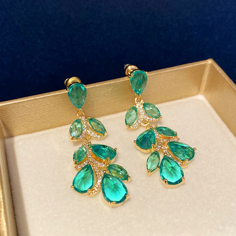 Elegant Retro Lake Emerald Tree-Shaped Earrings Leaves Long Fringe Temperament Water Drop Zircon Earrings Leaves Summer Style
Elegant Retro Lake Emerald Tree-Shaped Earrings Leaves Long Fringe Temperament Water Drop Zircon Earrings Leaves Summer Style