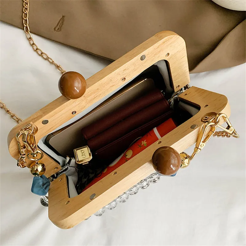 TOYOOSKY Women's Box Bag Wooden Clip Evening Bag Ins Beading Chain Luxury Handbag Wool Houndstooth Women Shoulder Bag sac
TOYOOSKY Women's Box Bag Wooden Clip Evening Bag Ins Beading Chain Luxury Handbag Wool Houndstooth Women Shoulder Bag sac