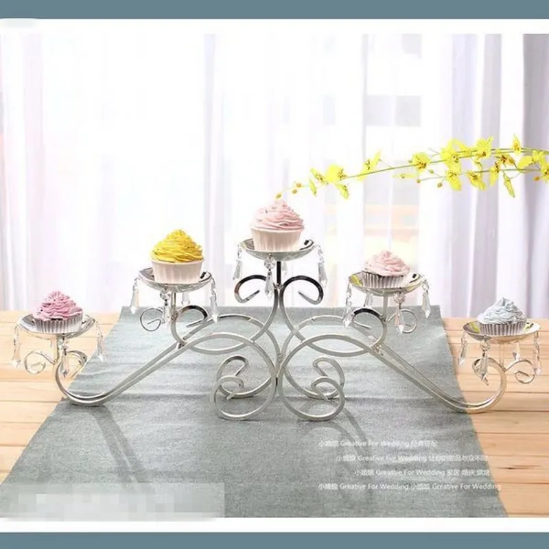 5 Heads silver plated metal candle holder Crystal cake stand wedding Centerpiece flower bowl Candle holder with pendants
5 Heads silver plated metal candle holder Crystal cake stand wedding Centerpiece flower bowl Candle holder with pendants