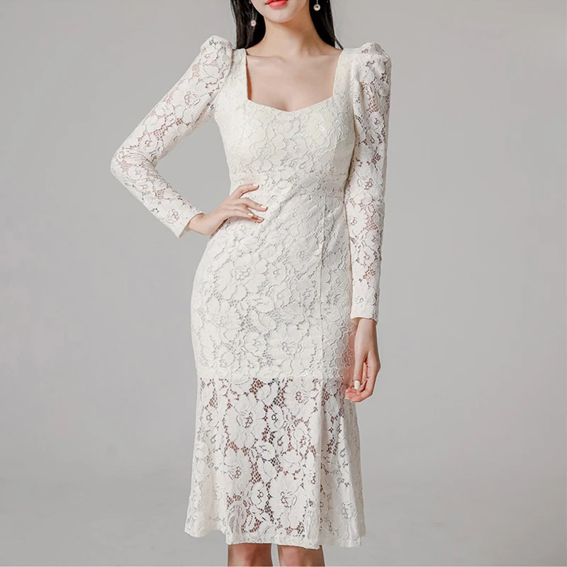 Elegant Party Dress 2021 Spring Square Collare Sexy Perspective Lace Stitching Knee-Length High Waist Tight Dress Women
Elegant Party Dress 2021 Spring Square Collare Sexy Perspective Lace Stitching Knee-Length High Waist Tight Dress Women