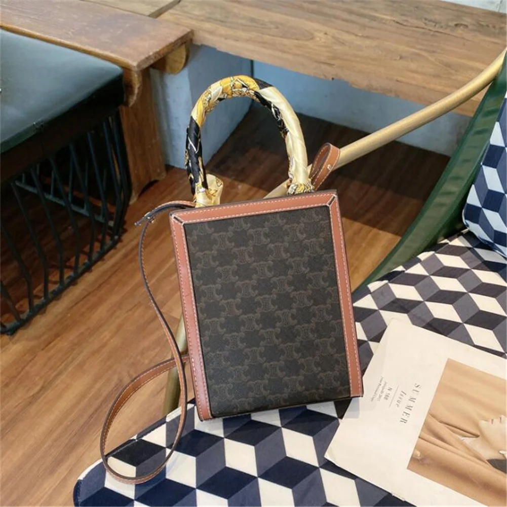 High Quality Fashion Luxury Women Designers Shoulder Bag PVC Crossbody Messenger Tote Bag
High Quality Fashion Luxury Women Designers Shoulder Bag PVC Crossbody Messenger Tote Bag