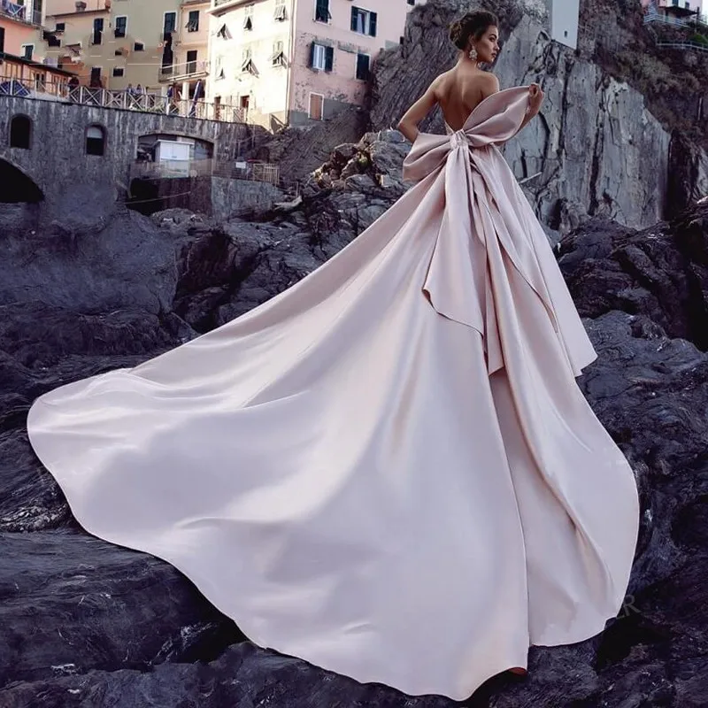 Elegant Wedding Dress Bow Sleeveless A-Line Fashion Pink Satin Bride Gown 2021 Princess Robe De Mariage Customed
Elegant Wedding Dress Bow Sleeveless A-Line Fashion Pink Satin Bride Gown 2021 Princess Robe De Mariage Customed