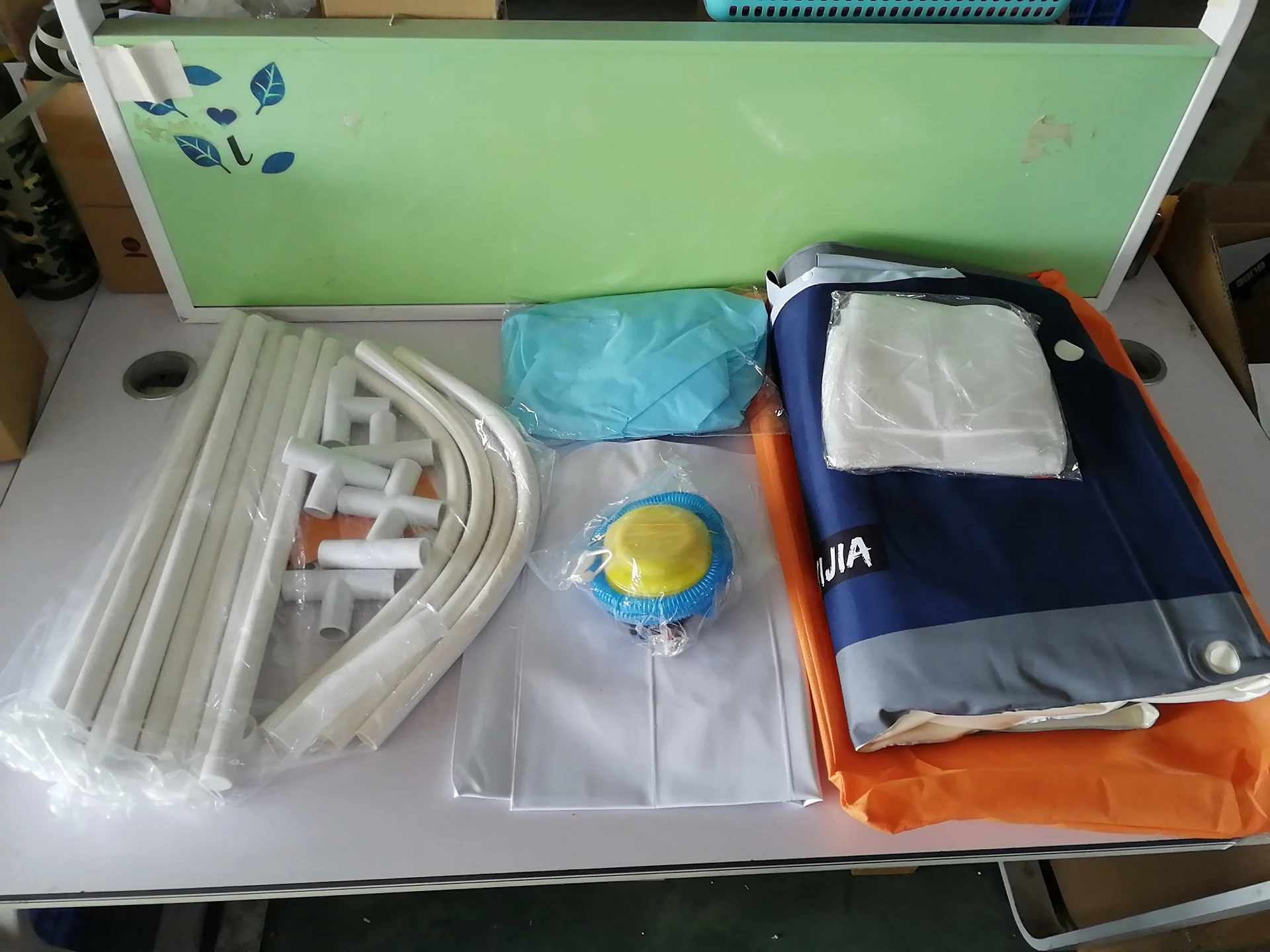 Bathtub Set Portable Folding Tub Bucket Kit For Adult Family PVC Beauty Spa Bathtub Baby Bath Tub Bath Bucket 120 X 55 X 50 cm 
Bathtub Set Portable Folding Tub Bucket Kit For Adult Family PVC Beauty Spa Bathtub Baby Bath Tub Bath Bucket 120 X 55 X 50 cm