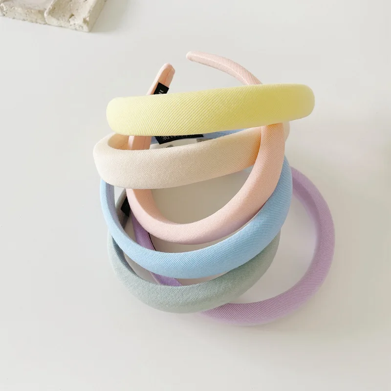 2021 New Korean Handmade Wide Headband Solid Color Head Hoop Simple Korean Head Wrap For Women Headbands Hair Accessories Gift
2021 New Korean Handmade Wide Headband Solid Color Head Hoop Simple Korean Head Wrap For Women Headbands Hair Accessories Gift
