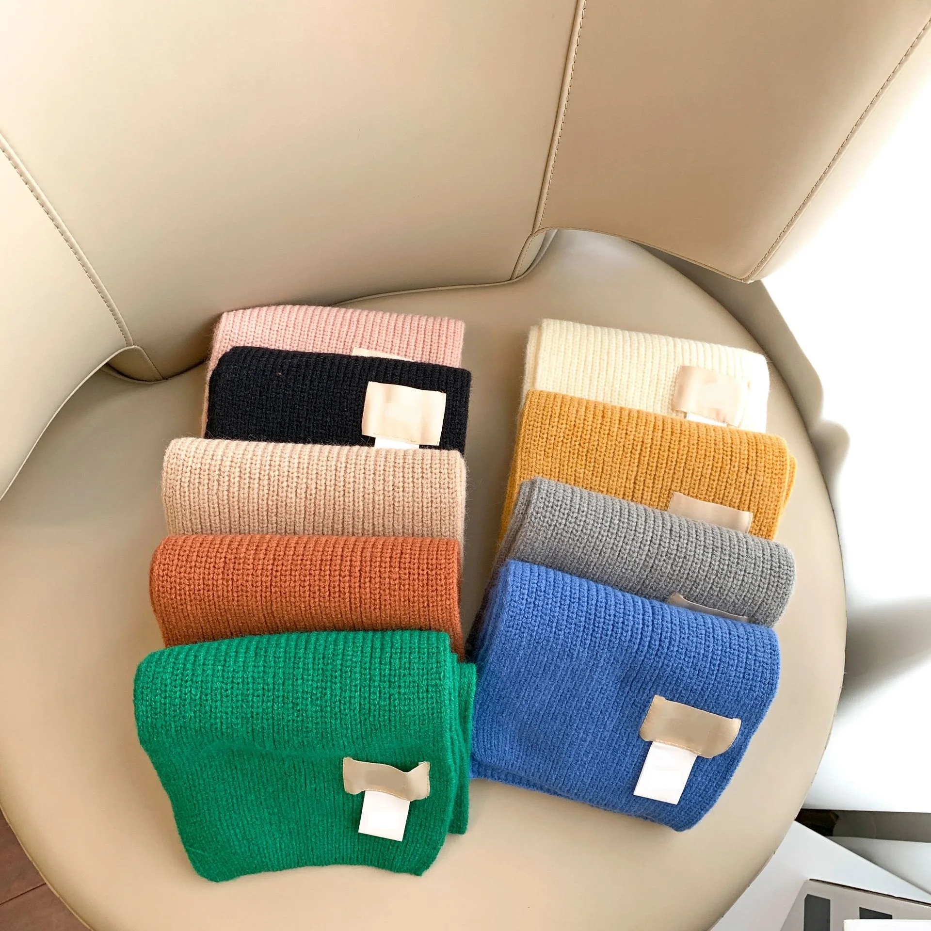 Woolen scarf Autumn and winter new candy color knitted wool for men and women baby warm scarf 140*18cm
Woolen scarf Autumn and winter new candy color knitted wool for men and women baby warm scarf 140*18cm