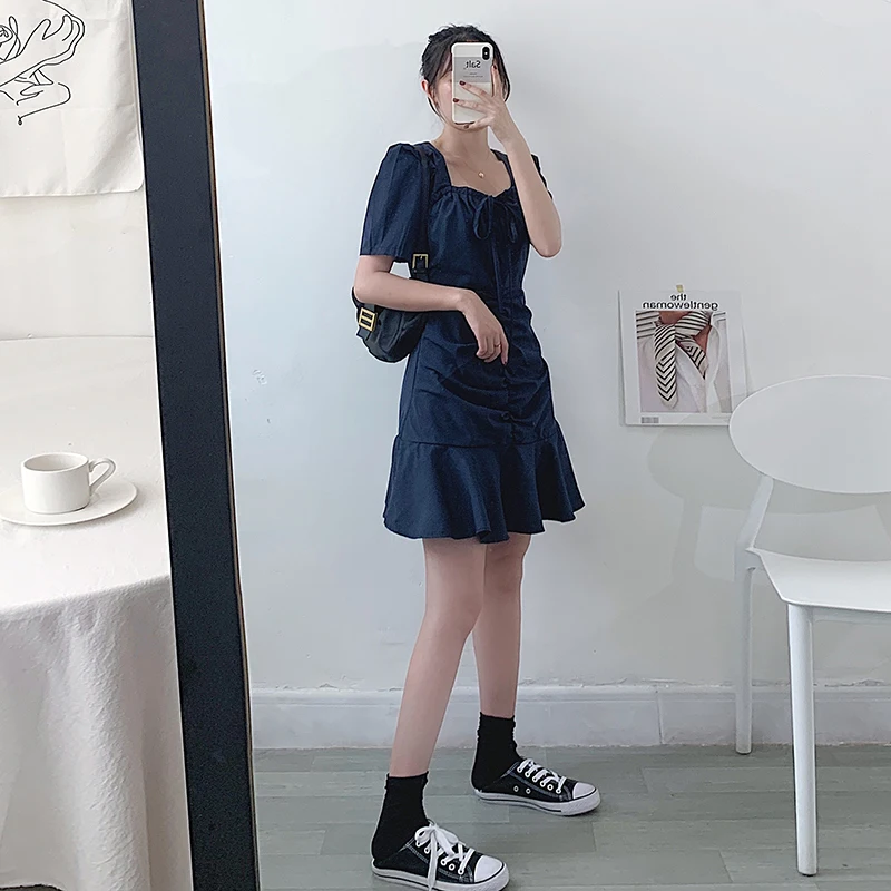 French Retro High Sense Square Collar Dress 2021 New Spring Small Korean Style Elegant College Style Skirt for Women
French Retro High Sense Square Collar Dress 2021 New Spring Small Korean Style Elegant College Style Skirt for Women