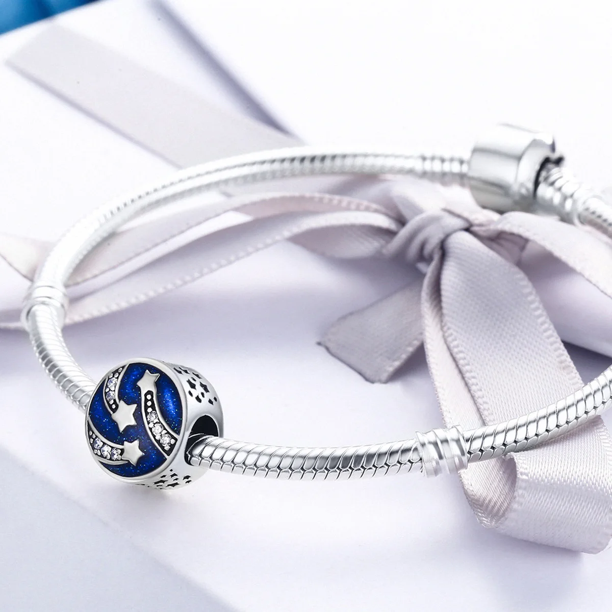 2019 New Fashion 100% 925 Sterling Silver Shining Meteor Sparking Original Bracelet For DIY Jewelry For Women Gifts
2019 New Fashion 100% 925 Sterling Silver Shining Meteor Sparking Original Bracelet For DIY Jewelry For Women Gifts