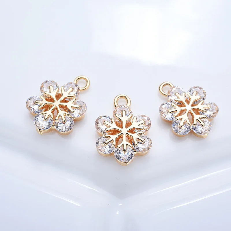 Hot sale diy earring pendant accessories real gold plated zircon snowflake earrings handmade chain pendant
Hot sale diy earring pendant accessories real gold plated zircon snowflake earrings handmade chain pendant
