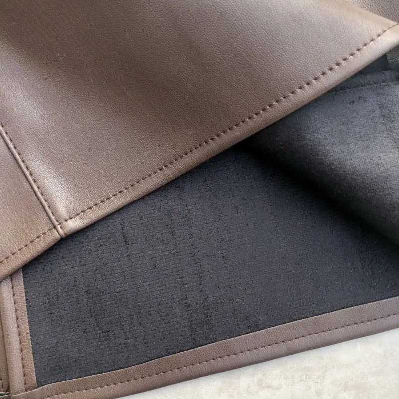 2021 Autumn Winter Women Pencil Skirts Elegant Fashion PU Leather Wrap Skirt Knee Length High Waist Buttons Decoration Bodycon
2021 Autumn Winter Women Pencil Skirts Elegant Fashion PU Leather Wrap Skirt Knee Length High Waist Buttons Decoration Bodycon