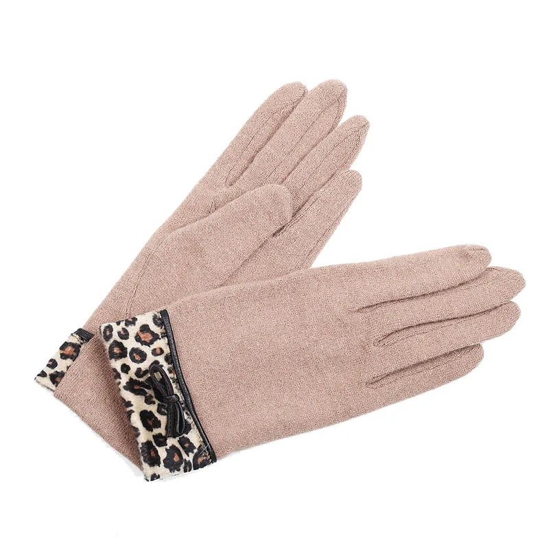 Wool Mittens Gloves Women Autumn and Winter Full Finger Leopard Gloves Fashion Designer Cashmere Female Gloves Winter Rabbit Fur
Wool Mittens Gloves Women Autumn and Winter Full Finger Leopard Gloves Fashion Designer Cashmere Female Gloves Winter Rabbit Fur