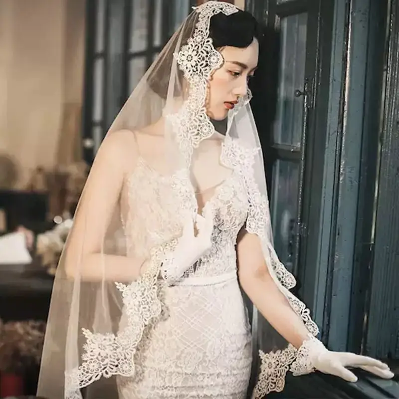 2020 Japan Bridal Wedding Veil Short One Layer Romantic Lace Edge 150 CM White Ivory Wedding Accessories
2020 Japan Bridal Wedding Veil Short One Layer Romantic Lace Edge 150 CM White Ivory Wedding Accessories