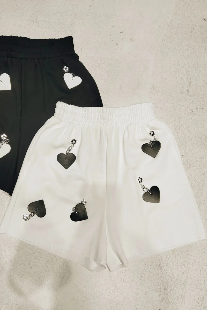 Women's High Elastic Waist Heart Shape Flower Shorts 2021 Summer Casual Loose Slimming Stretch A- Line Short Sports Pants
Women's High Elastic Waist Heart Shape Flower Shorts 2021 Summer Casual Loose Slimming Stretch A- Line Short Sports Pants