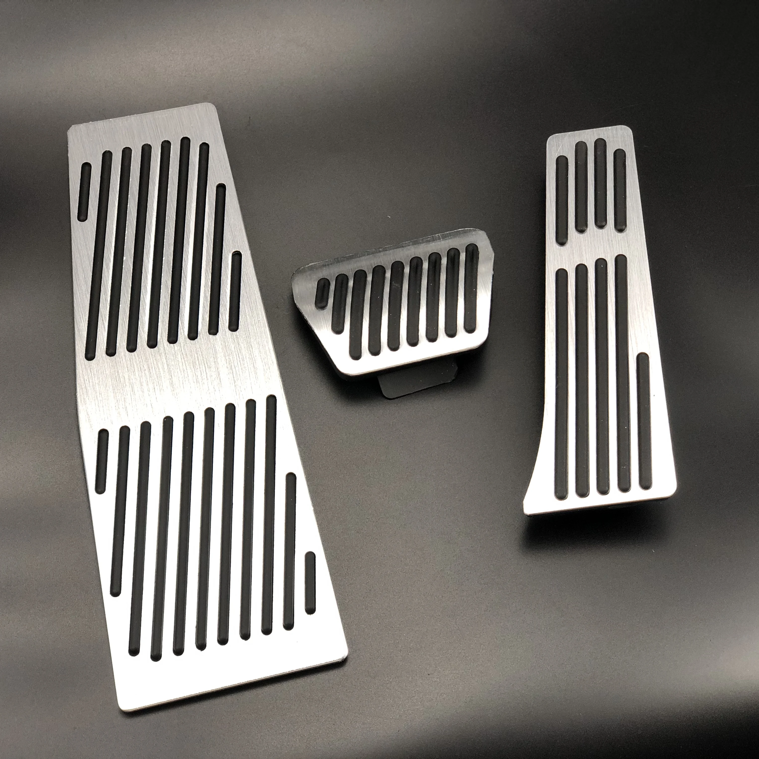 Accelerator Brake pedal Decoration Cover Trim case For BMW E60 E61 E63 E64 E70 M5 M6 Car interior Styling LHD
Accelerator Brake pedal Decoration Cover Trim case For BMW E60 E61 E63 E64 E70 M5 M6 Car interior Styling LHD