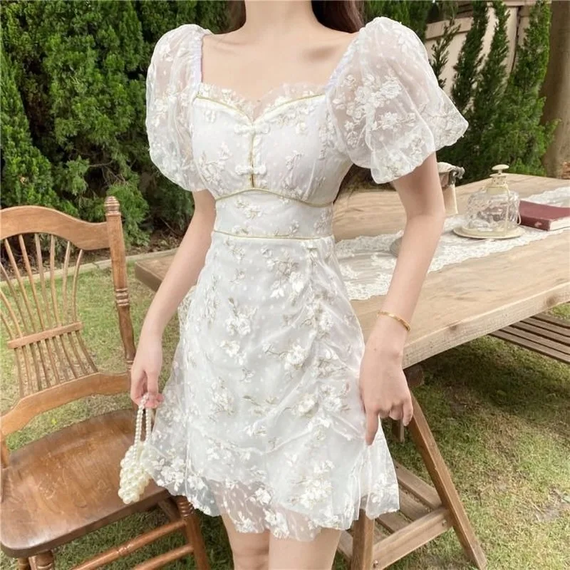 Women 2021 New Elegant Dress Women Lace Puff Sleeve Floral Print Dress Office Lady French Style Summer White Vintage Retro Dress
Women 2021 New Elegant Dress Women Lace Puff Sleeve Floral Print Dress Office Lady French Style Summer White Vintage Retro Dress