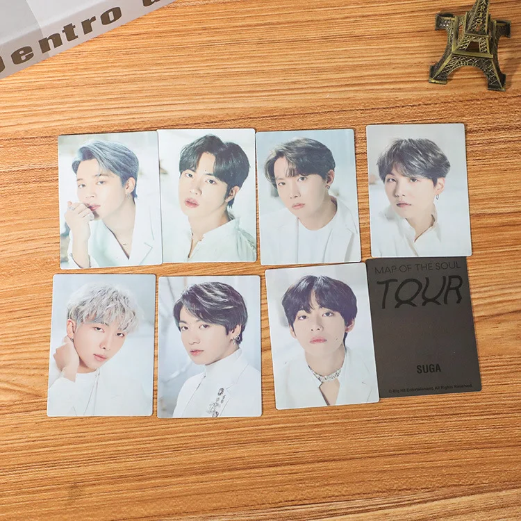 Оптовая продажа Kpop Bangtan Boys карта души Тур Премиум корейский модный постер для мальчиков Фото аксессуары Фотокарта ЛОМО карта
Оптовая продажа Kpop Bangtan Boys карта души Тур Премиум корейский модный постер для мальчиков Фото аксессуары Фотокарта ЛОМО карта
