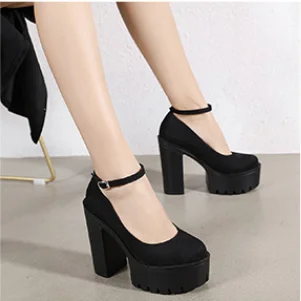 Женские бархатные туфли на высоком каблуке, пикантные туфли-лодочки на платформе, черные, модель U9, 42 
Женские бархатные туфли на высоком каблуке, пикантные туфли-лодочки на платформе, черные, модель U9, 42