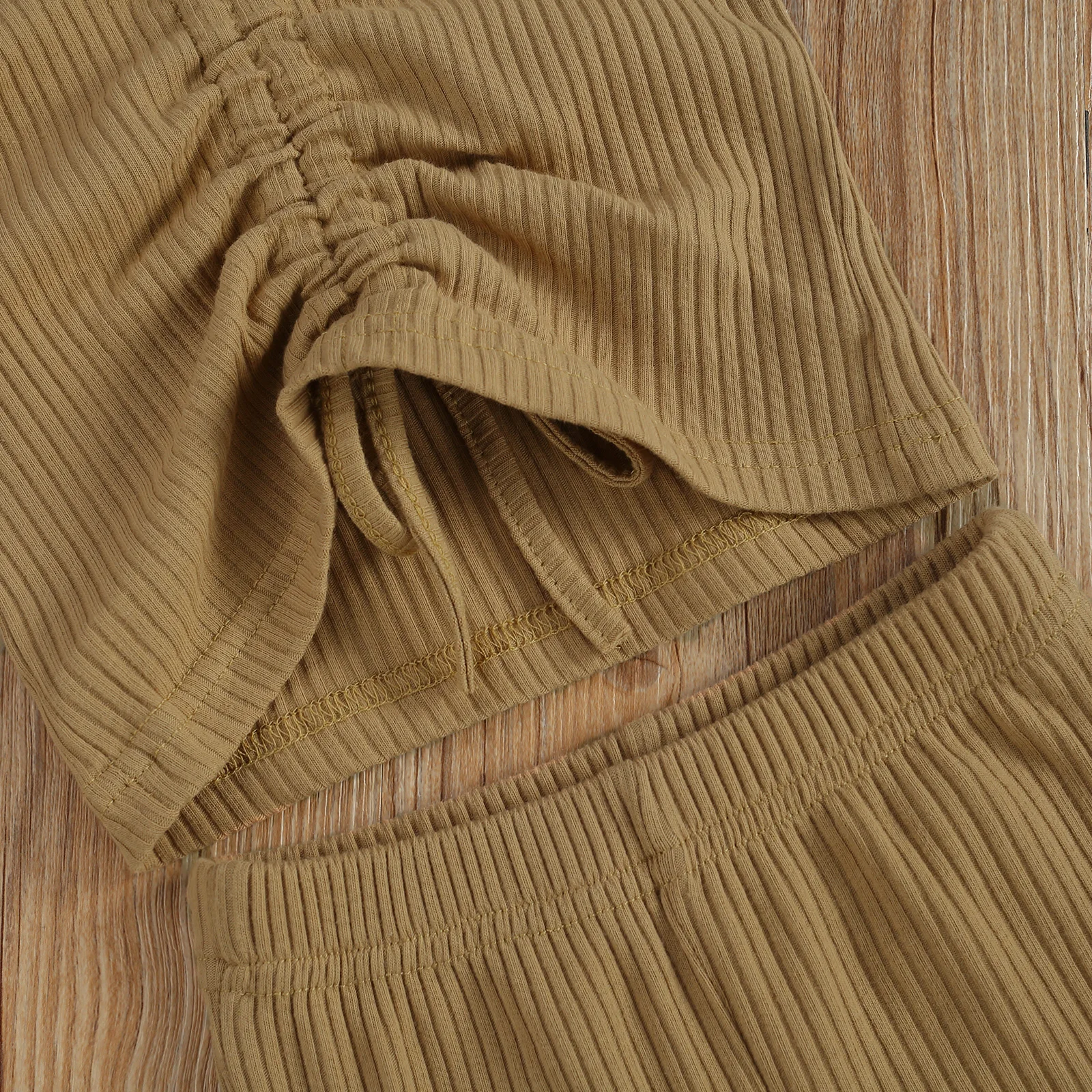 OPPERIAYA Kids Baby Girls Fashion 2-piece Summer lovely Outfit Set Bandage Fly Sleeve Solid Color Crop Tops Flared Pants Set
OPPERIAYA Kids Baby Girls Fashion 2-piece Summer lovely Outfit Set Bandage Fly Sleeve Solid Color Crop Tops Flared Pants Set