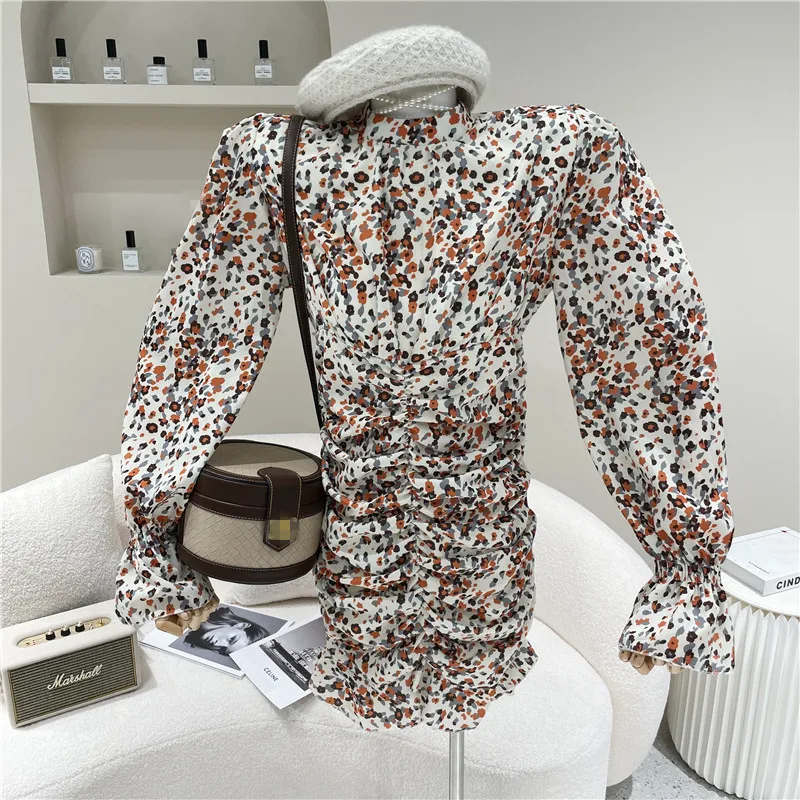 Women's Spring Summer 2021 Fashion Vintage temperament Floral stand collar Slim pleated long sleeve Dress
Women's Spring Summer 2021 Fashion Vintage temperament Floral stand collar Slim pleated long sleeve Dress