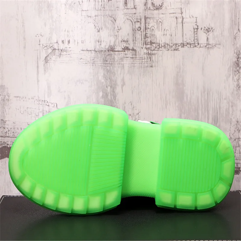 Autumn Leather Punk Men Sneakers Hip Hop Men High Tops Martin Shoes Trainers Ankle Boots Zapatillas Hombre
Autumn Leather Punk Men Sneakers Hip Hop Men High Tops Martin Shoes Trainers Ankle Boots Zapatillas Hombre