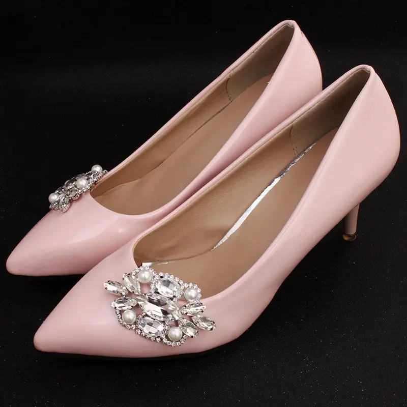 Luxury Artificial Pearl Shoes Flower Wedding Fashion High Heels Decoration Bridal Metal Shoe Buckle Accessories
Luxury Artificial Pearl Shoes Flower Wedding Fashion High Heels Decoration Bridal Metal Shoe Buckle Accessories