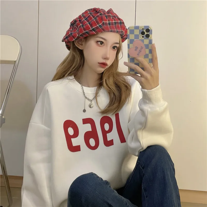 2021 autumn long-sleeved T-shirt personalized bottoming round neck printing women's retro hoodie
2021 autumn long-sleeved T-shirt personalized bottoming round neck printing women's retro hoodie