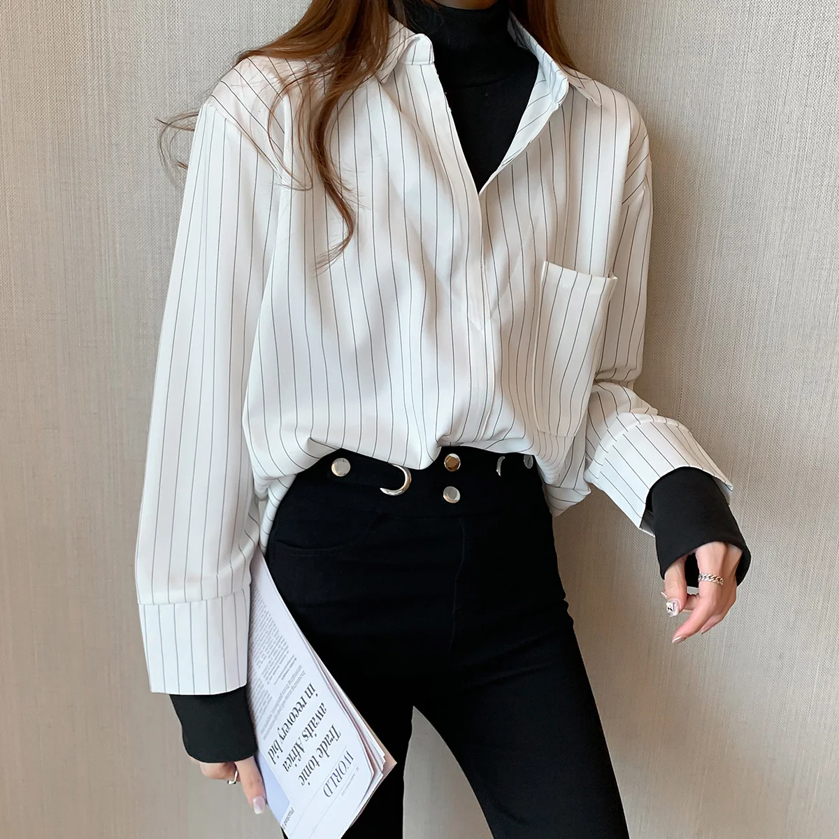 Korean Style Striped Shirts Patchwork Plus Size Women Elegant Blouse Shirt Long Sleeve Thick Warm Loose Long Version Casual Top
Korean Style Striped Shirts Patchwork Plus Size Women Elegant Blouse Shirt Long Sleeve Thick Warm Loose Long Version Casual Top