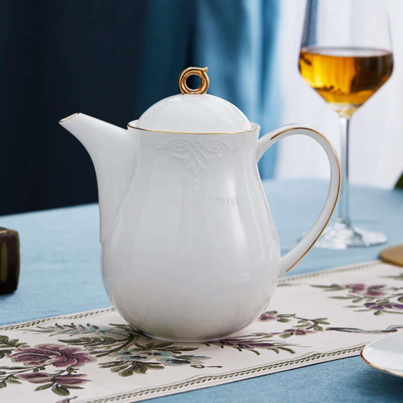 Modern Simple Ceramic Tableware with Plain Drawing and Gold Rim Large Capacity Milk Cup Dessert Tray Hotel Sugar Bowl
Modern Simple Ceramic Tableware with Plain Drawing and Gold Rim Large Capacity Milk Cup Dessert Tray Hotel Sugar Bowl