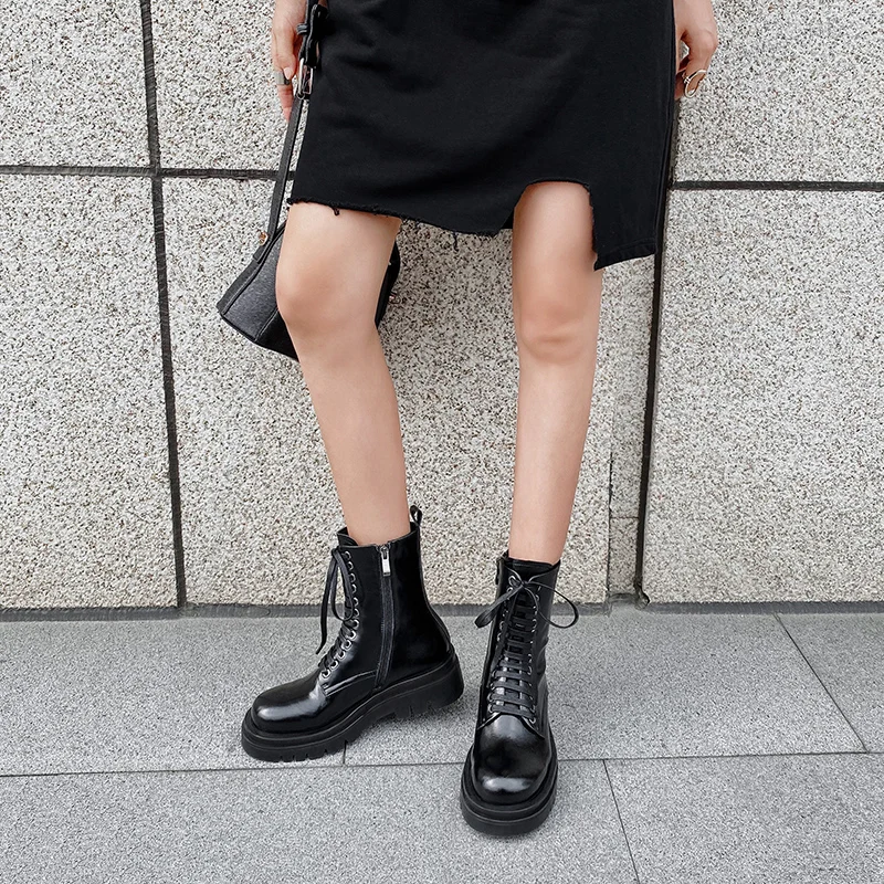 FEDONAS 2021 Women Winter Newest Genuine Leather Ankle Boots Platform Chunky Heels Pumps Party Office Lady Shoes Woman
FEDONAS 2021 Women Winter Newest Genuine Leather Ankle Boots Platform Chunky Heels Pumps Party Office Lady Shoes Woman