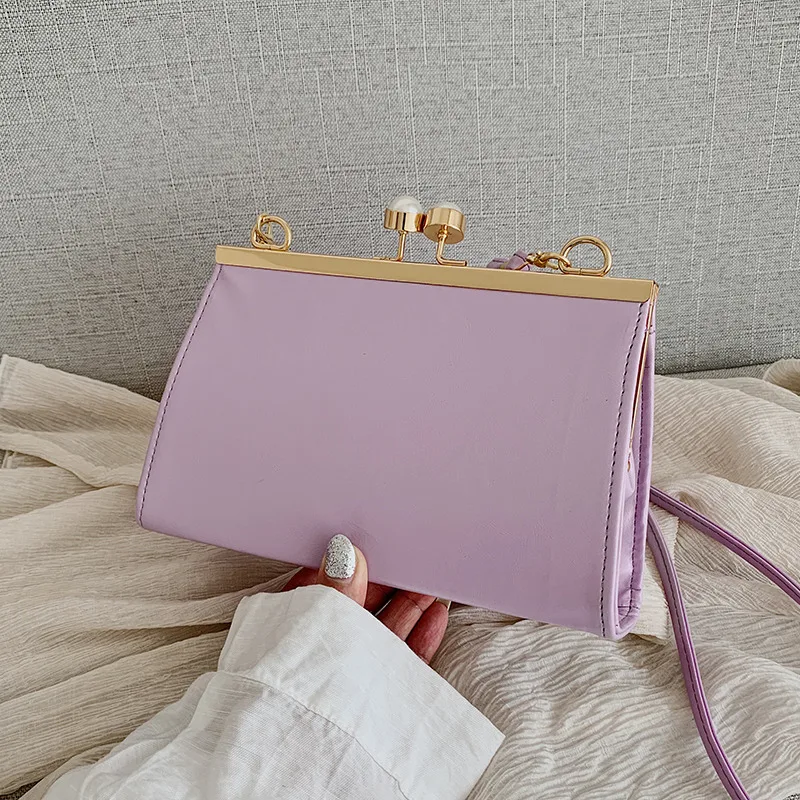 New 2021 Vintage Brand Designer Female Shoulder Bags Messenger Crossbody Bag For Women Handbag Elegant Ladies Fashion Wallet Sac
New 2021 Vintage Brand Designer Female Shoulder Bags Messenger Crossbody Bag For Women Handbag Elegant Ladies Fashion Wallet Sac