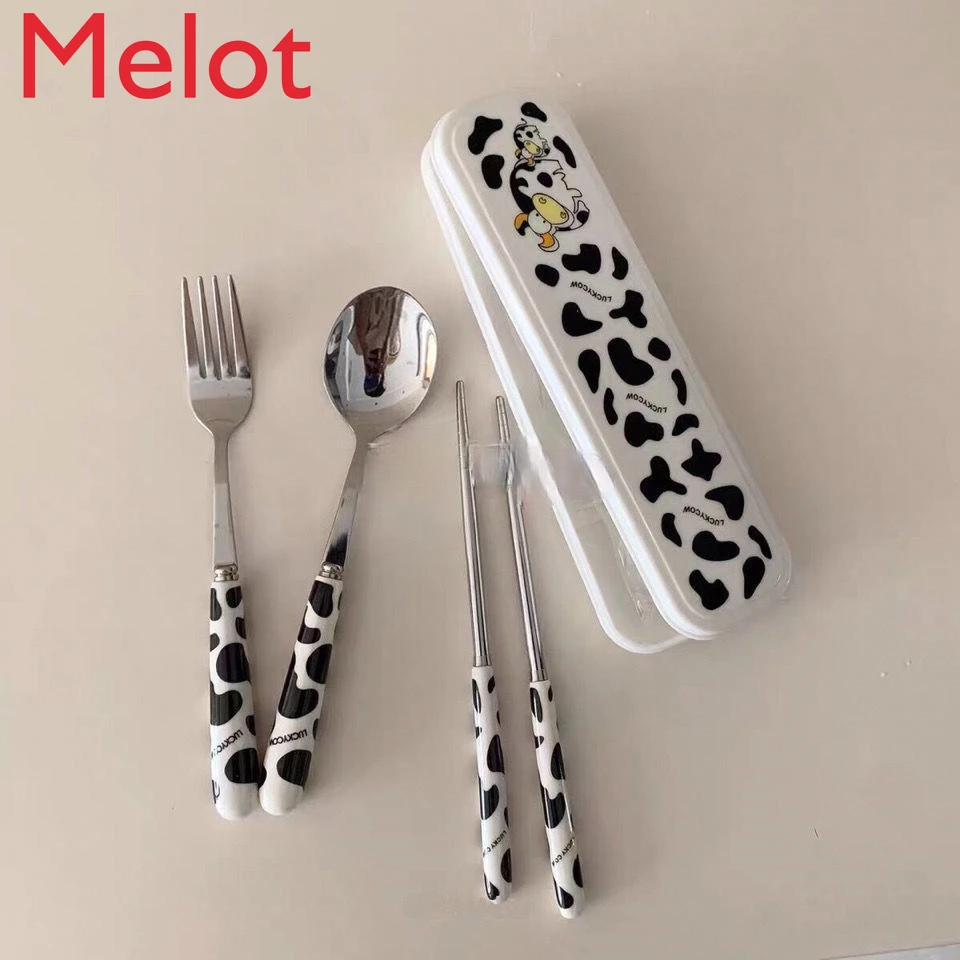 High-End Luxury Ceramic Cow Fork Spoon Chopsticks Sets Portable Spoon Chopsticks Storage Box Tableware Cute
High-End Luxury Ceramic Cow Fork Spoon Chopsticks Sets Portable Spoon Chopsticks Storage Box Tableware Cute