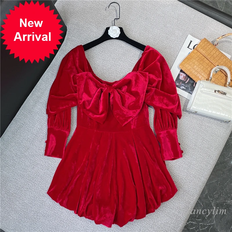 Red Bow Playsuits Womens 2022 Spring Winter Retro Sexy V-neck Sweet Off-Shoulder Lantern Sleeve Velvet Jumpsuit Ladies Outfits
Red Bow Playsuits Womens 2022 Spring Winter Retro Sexy V-neck Sweet Off-Shoulder Lantern Sleeve Velvet Jumpsuit Ladies Outfits