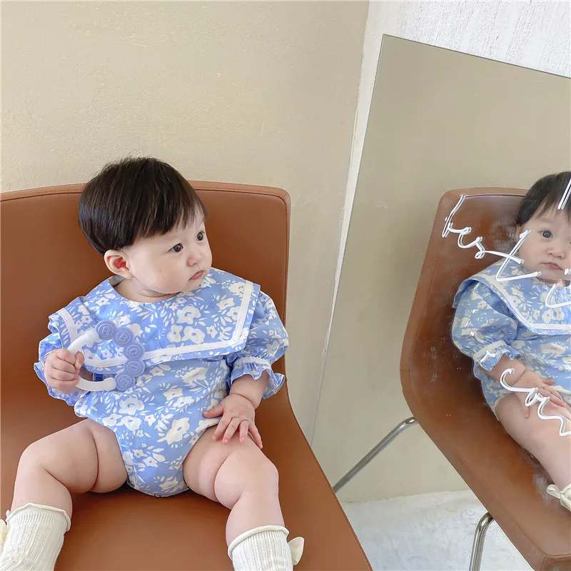 Детский комбинезон с цветочным принтом, на весну/осень 
Детский комбинезон с цветочным принтом, на весну/осень