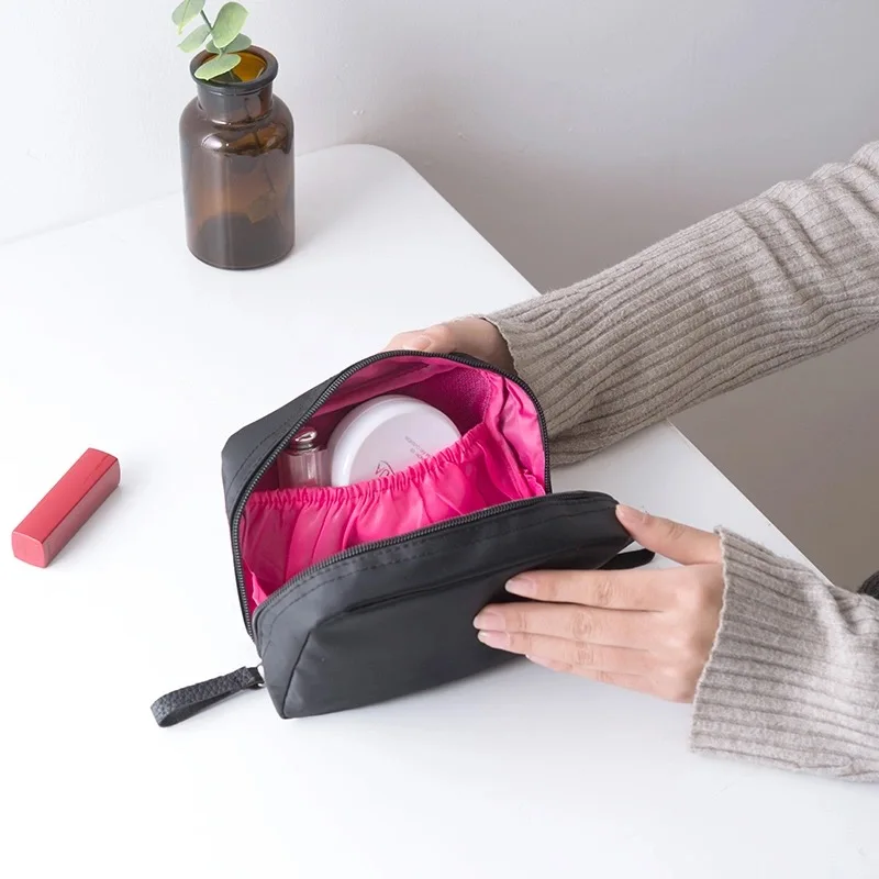 Make-up Bag for Women Portable Cosmetics and Lipstick Compact Mini 2020 New Model
Make-up Bag for Women Portable Cosmetics and Lipstick Compact Mini 2020 New Model
