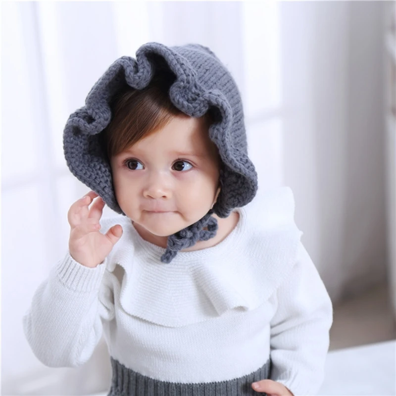 Baby Cute Knitted Hats Small Fresh Lace Strap Solid Children's Hat Autumn And Winter Warm Cute Baby Wool Hat Fake Wool Warm
Baby Cute Knitted Hats Small Fresh Lace Strap Solid Children's Hat Autumn And Winter Warm Cute Baby Wool Hat Fake Wool Warm
