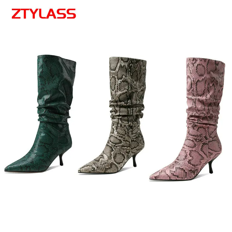 2021 Women Pointed Snake Print Knee High Boots Fashion Slip On Pleated Long Boots Ladies Faux Leather Autumn Winter Shoes Woman
2021 Women Pointed Snake Print Knee High Boots Fashion Slip On Pleated Long Boots Ladies Faux Leather Autumn Winter Shoes Woman