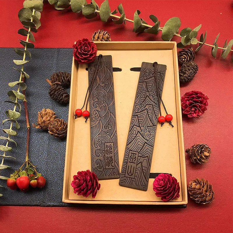 the Wooden Bookmark with Oceans and Mountains Pattern Is a Unique Gift for Teachers, Students,Men and Women
the Wooden Bookmark with Oceans and Mountains Pattern Is a Unique Gift for Teachers, Students,Men and Women