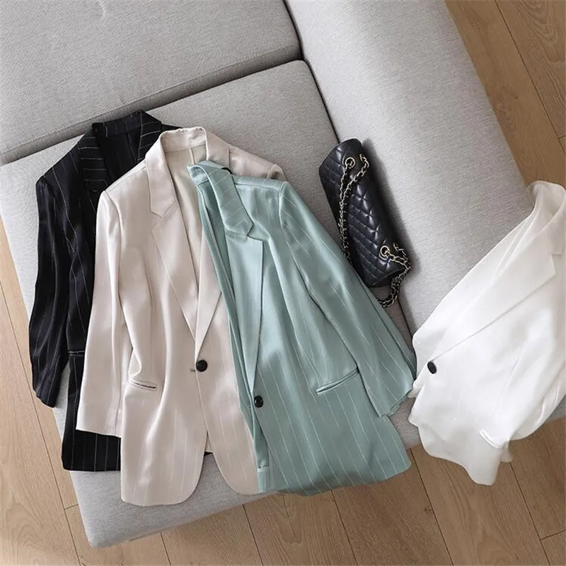 Women Satin Blazer Coat Elegant Turn-down Long Sleeve Striped Single Button Sheath Jacket Office Lady Soft Formal Outwear Spring
Women Satin Blazer Coat Elegant Turn-down Long Sleeve Striped Single Button Sheath Jacket Office Lady Soft Formal Outwear Spring