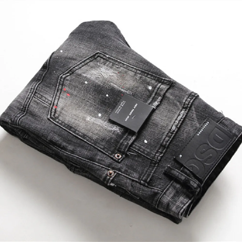 Men's jeans new wear white do old splash-ink slim jeans men's torn hole paste stretch jeans European and American fashion jeans 
Men's jeans new wear white do old splash-ink slim jeans men's torn hole paste stretch jeans European and American fashion jeans